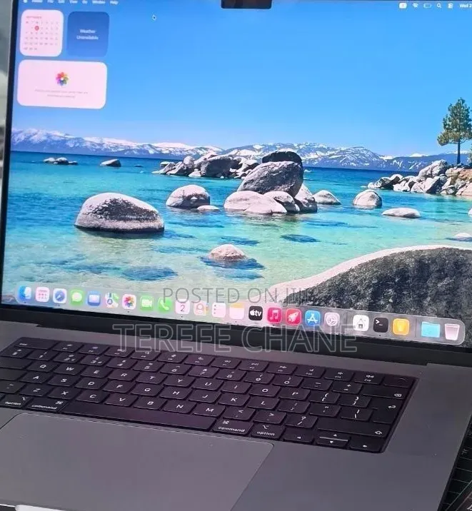 New Laptop Apple MacBook Pro 2021 M1 16GB Apple M1 Pro SSD 512GB