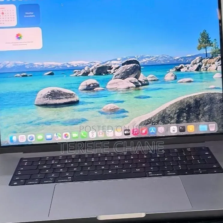 New Laptop Apple MacBook Pro 2021 M1 16GB Apple M1 Pro SSD 512GB