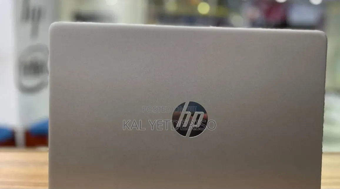 New Laptop HP 8GB Intel Core i3 SSD 256GB