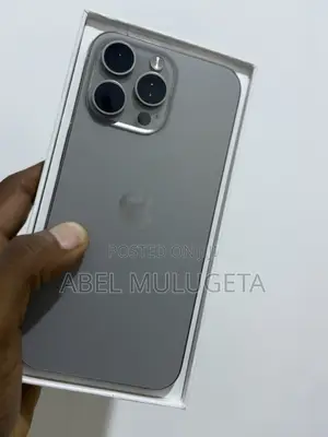 New Apple iPhone 15 Pro Max 256 GB Silver