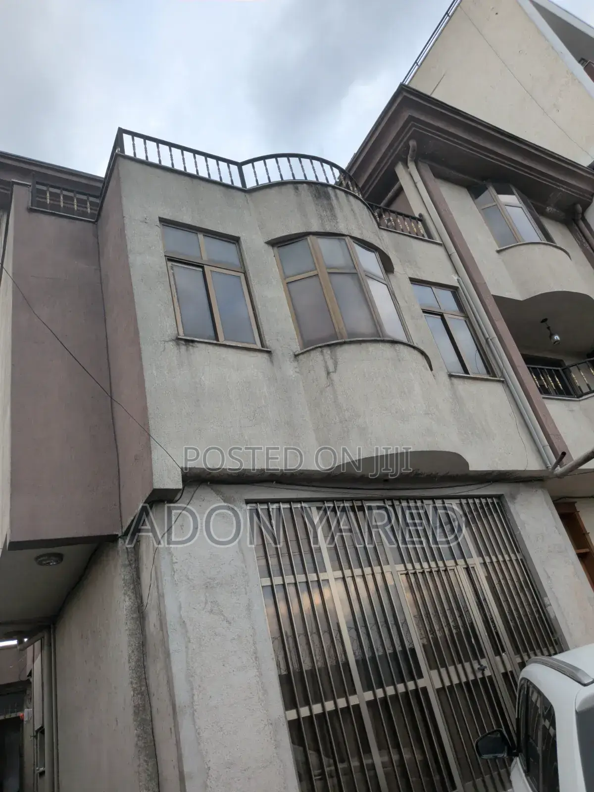 6bdrm House in Kolfe Keranio for sale