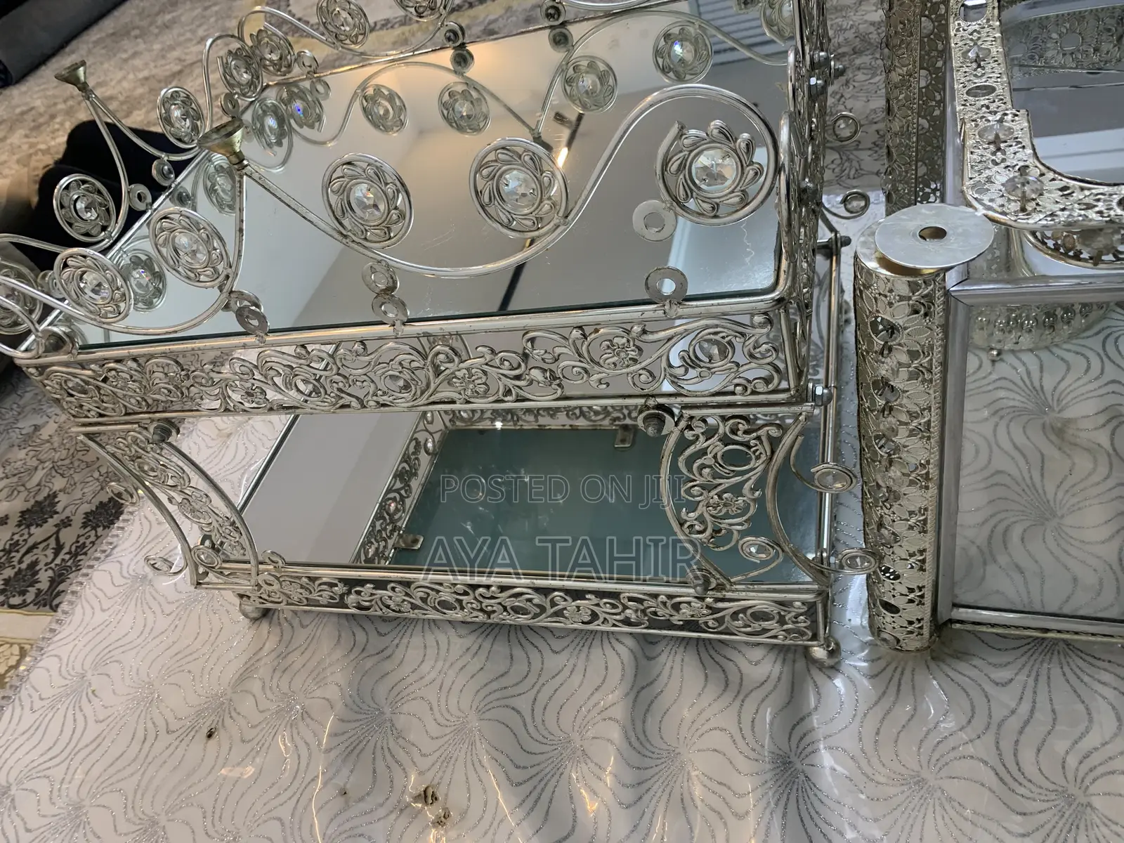 Rekebot (Coffee Table)