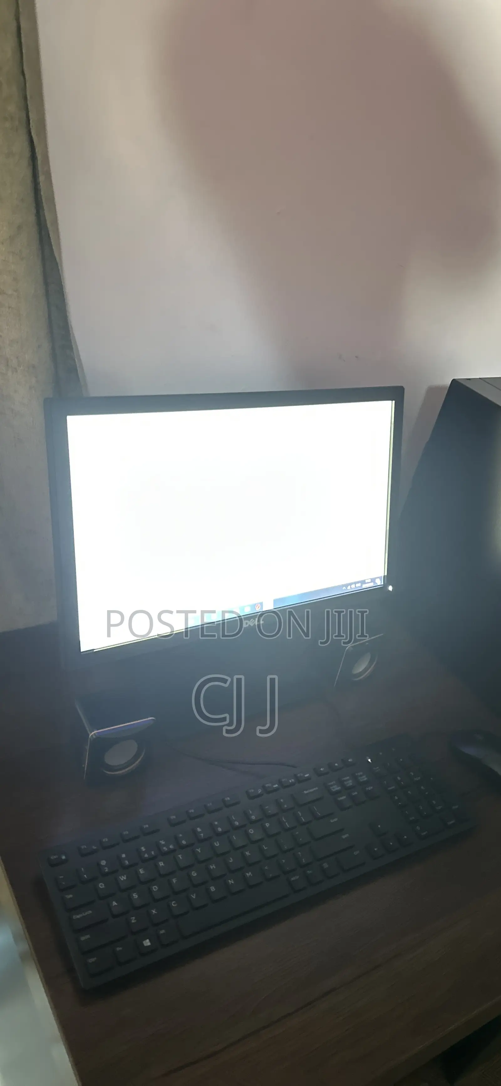 Desktop Computer Dell OptiPlex 3070 8GB Intel Core i3 HDD 1T