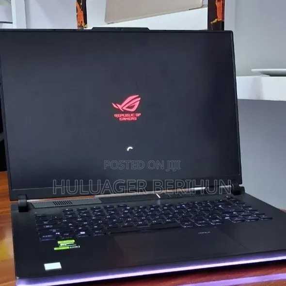 New Laptop Asus ROG Strix G15 32GB Intel Core i9 SSD 1T