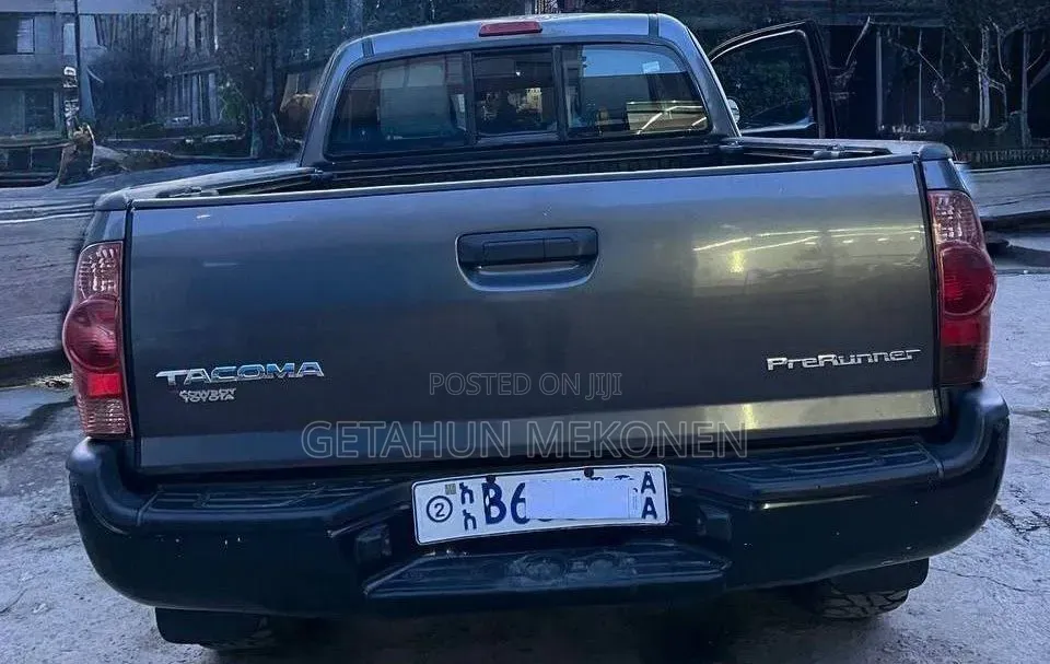 Toyota Tacoma 2014 Gray