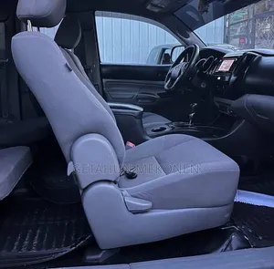 Toyota Tacoma 2014 Gray