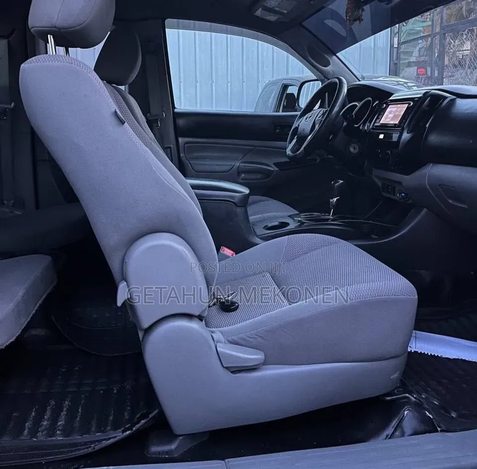 Toyota Tacoma 2014 Gray