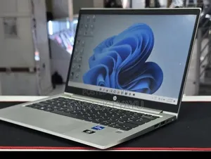 New Laptop HP EliteBook 830 G9 16GB Intel Core i5 SSD 512GB