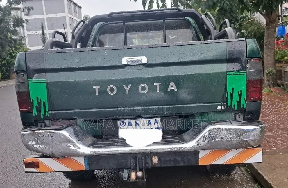 Toyota Hilux 2003