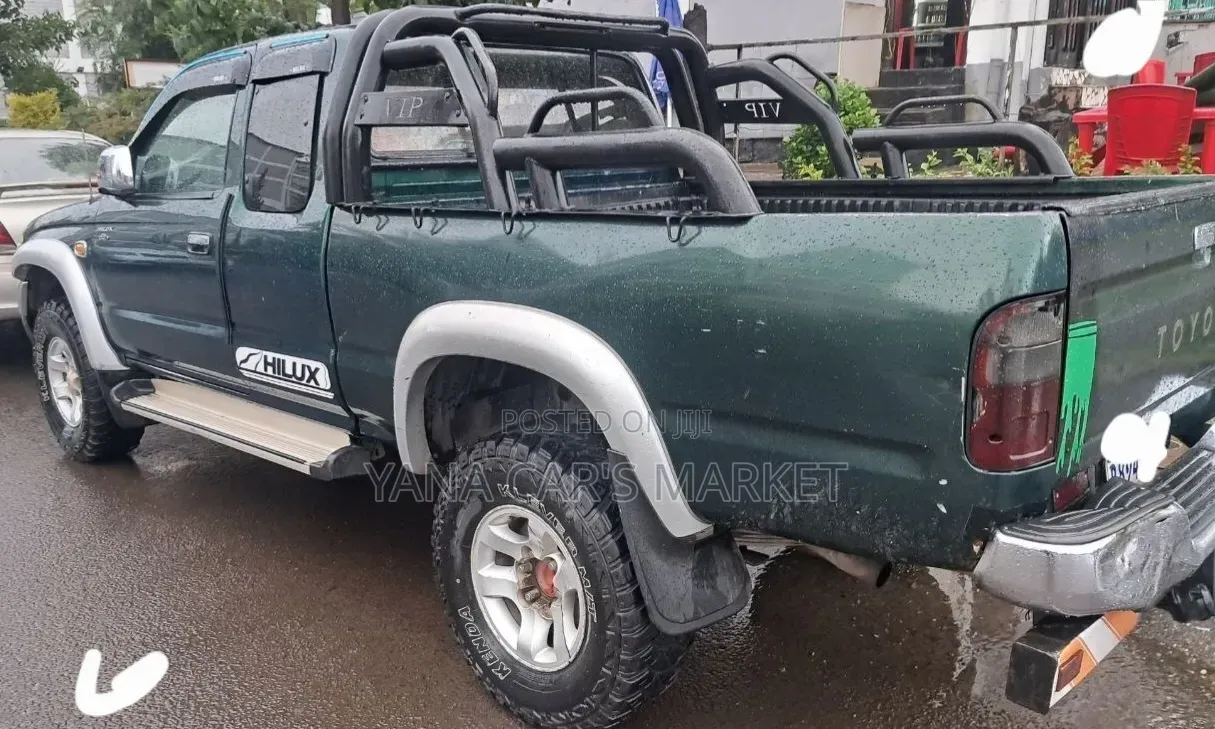 Toyota Hilux 2003