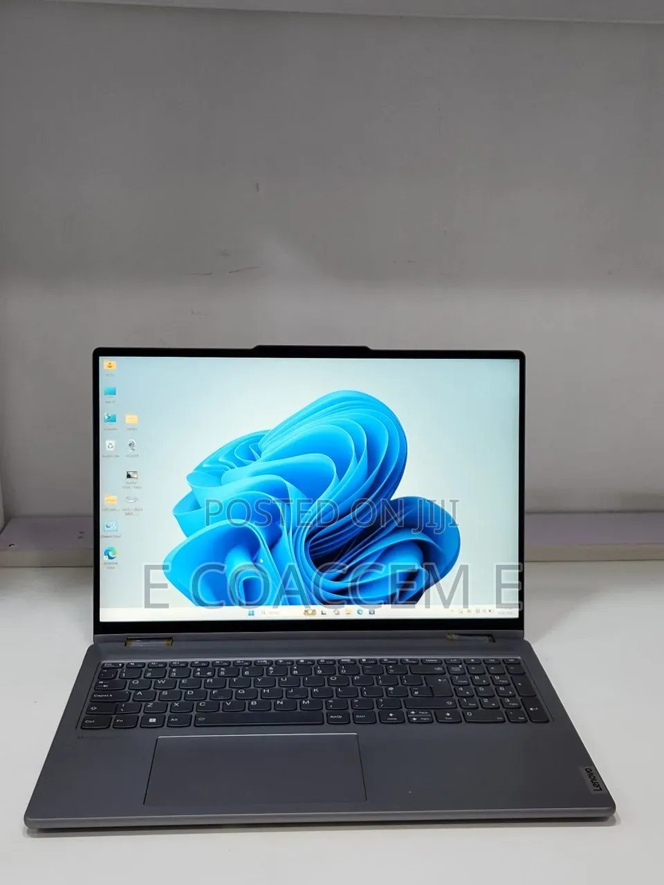 New Laptop Lenovo 16GB AMD Ryzen 7 SSD 1T
