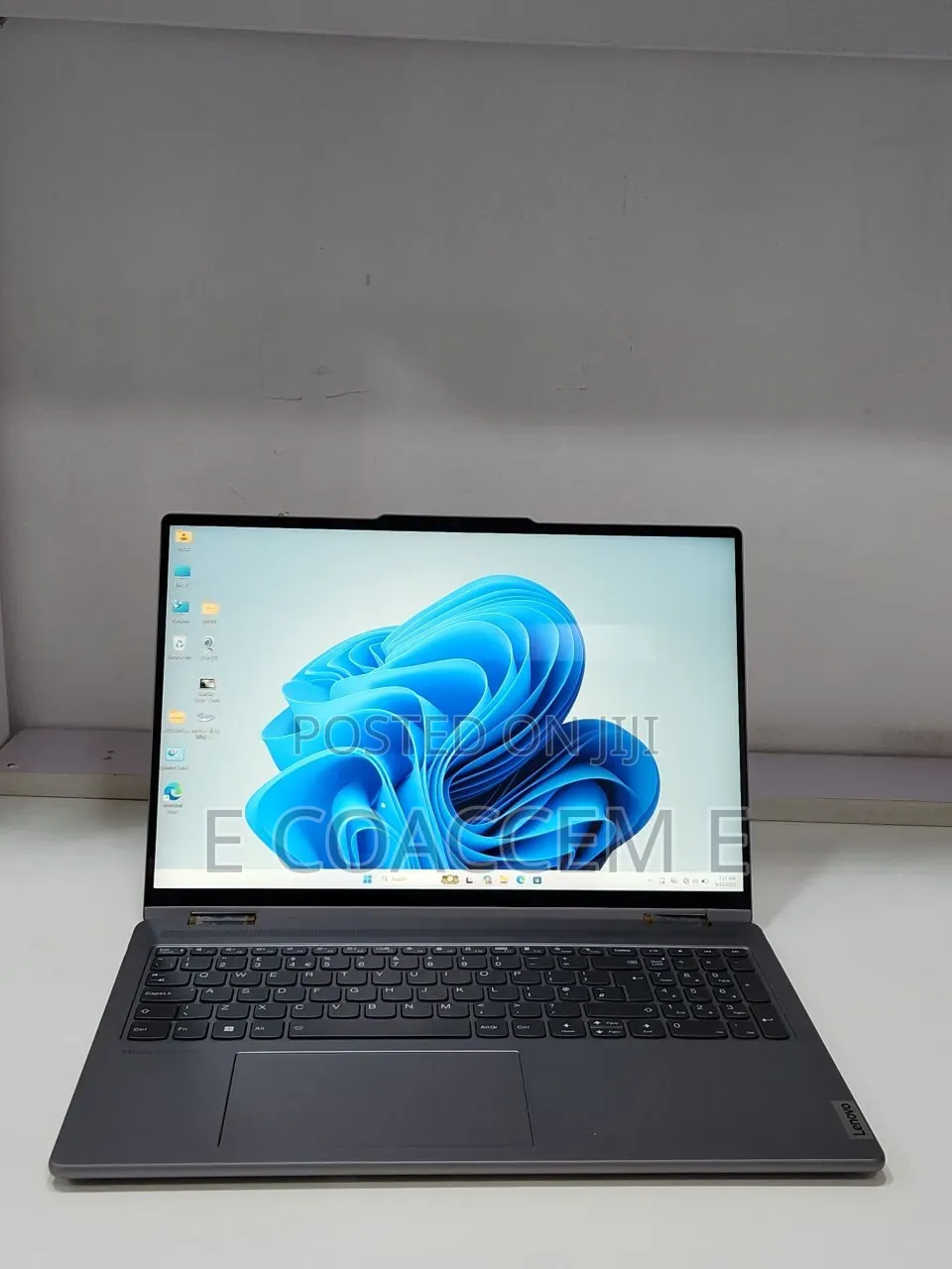 New Laptop Lenovo 16GB AMD Ryzen 7 SSD 1T