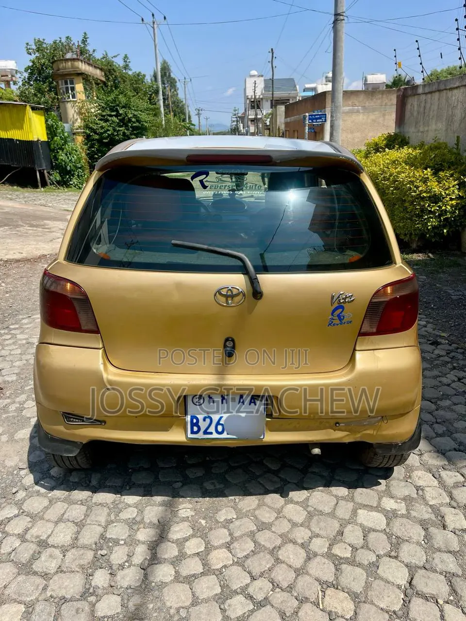 Toyota Vitz 2001 Gold