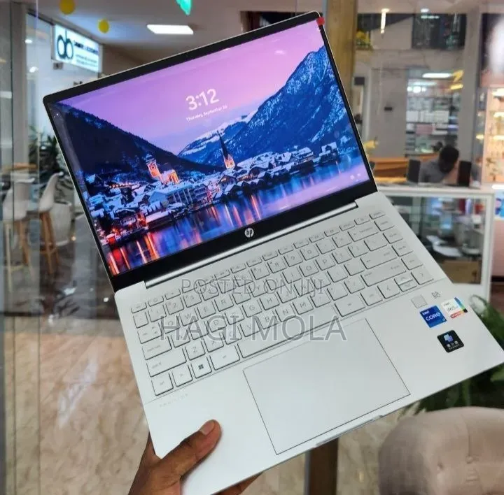 New Laptop HP Pavilion 15 16GB Intel Core i7 SSD 512GB