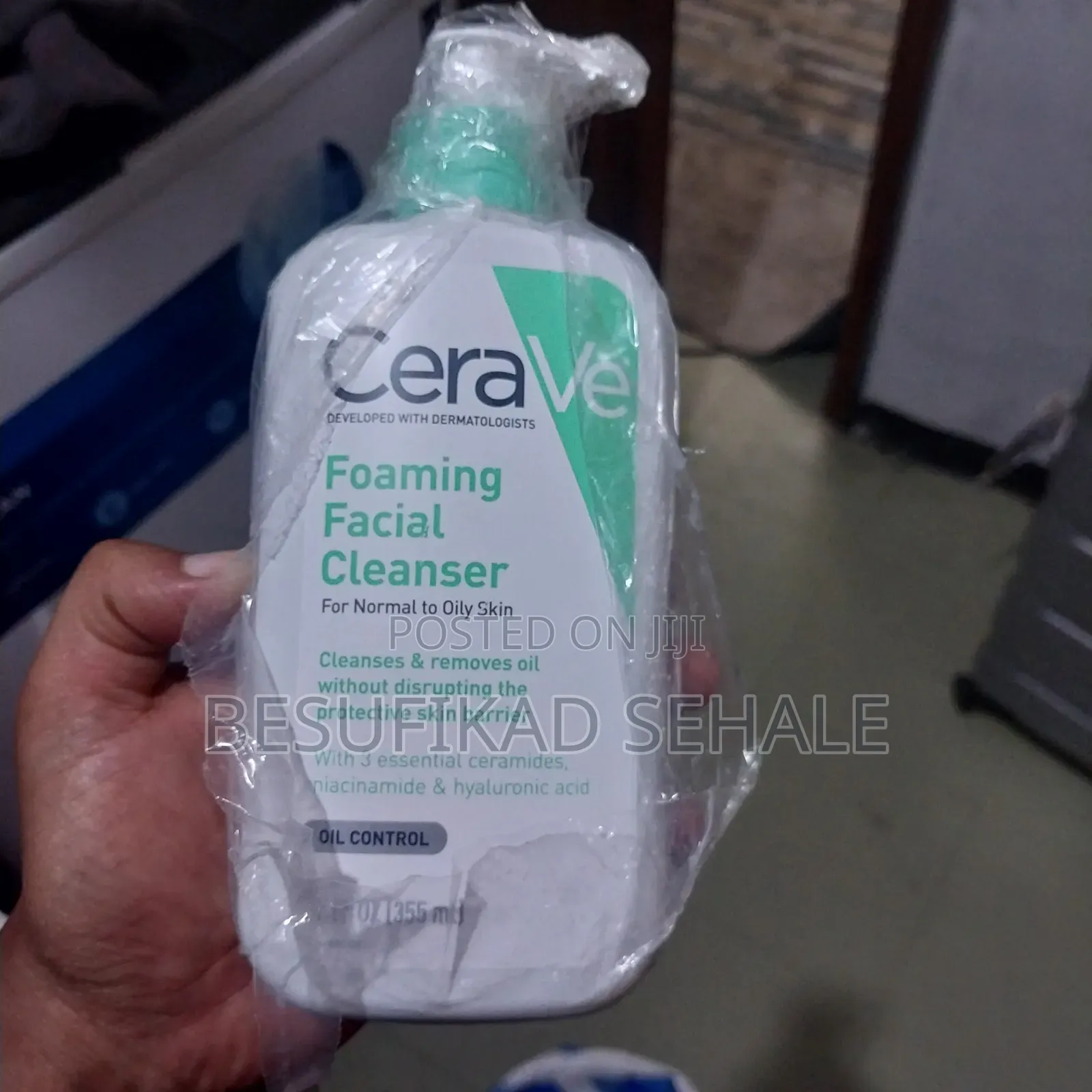 CeraVe Foaming Facial Cleanser for Daily Face Washing