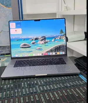 New Laptop Apple MacBook Pro 2021 M1 32GB Apple M1 Pro SSD 512GB