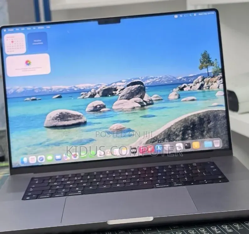 New Laptop Apple MacBook Pro 2021 M1 32GB Apple M1 SSD 512GB