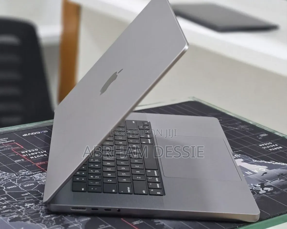 New Laptop Apple MacBook Pro 2021 M1 16GB Apple M1 SSD 512GB