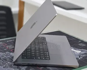 New Laptop Apple MacBook Pro 2021 M1 16GB Apple M1 SSD 512GB
