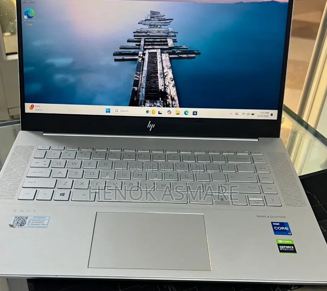 New Laptop HP Envy 15 16GB Intel Core i7 SSD 512GB