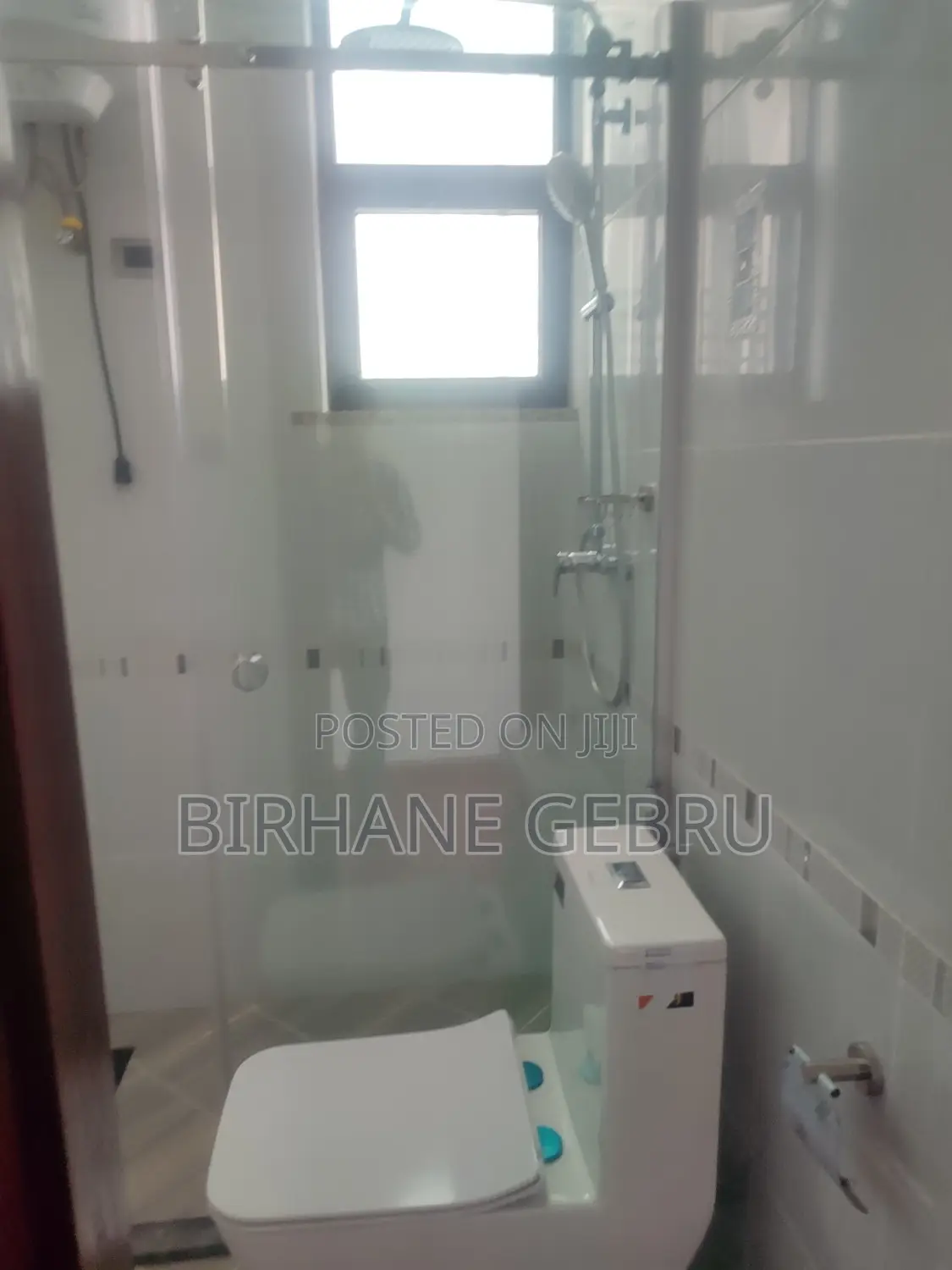 4bdrm Apartment in Luxury Apartiment, Yeka for rent
