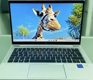 New Laptop HP EliteBook 830 G8 16GB Intel Core i5 SSD 512GB