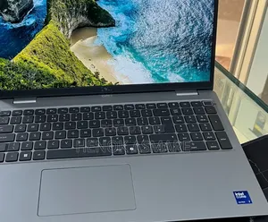New Laptop Dell Precision 5550 16GB Intel Core i7 SSD 512GB