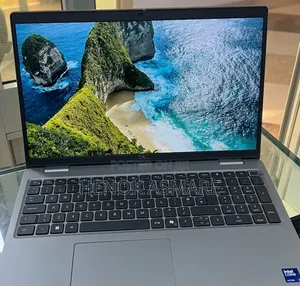 New Laptop Dell Precision 5550 16GB Intel Core i7 SSD 512GB