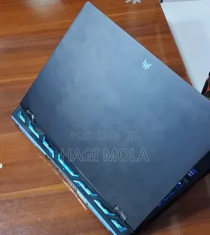 New Laptop Acer Predator Helios 18 PH18-71 16GB Intel Core i9 SSD 1T