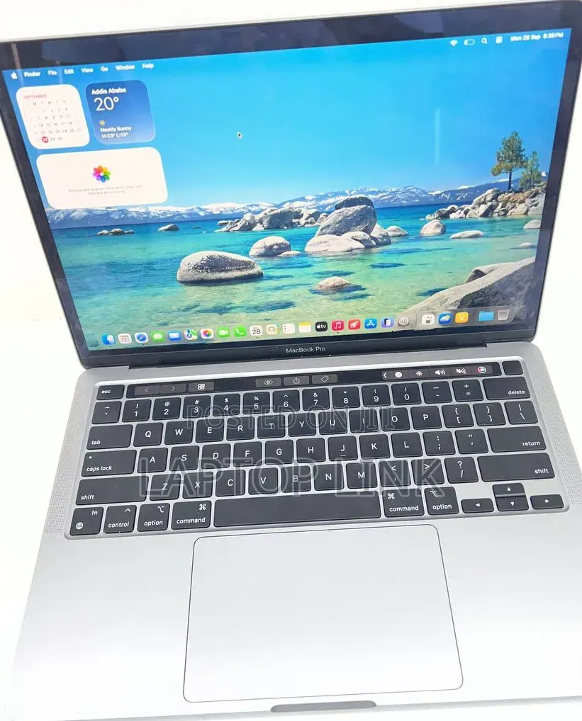 New Laptop Apple MacBook Pro 2020 M1 8GB Apple M1 Pro SSD 256GB