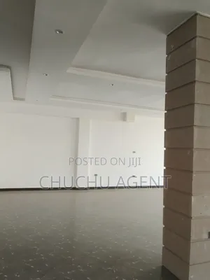20bdrm Apartment in Akaky Kaliti for sale