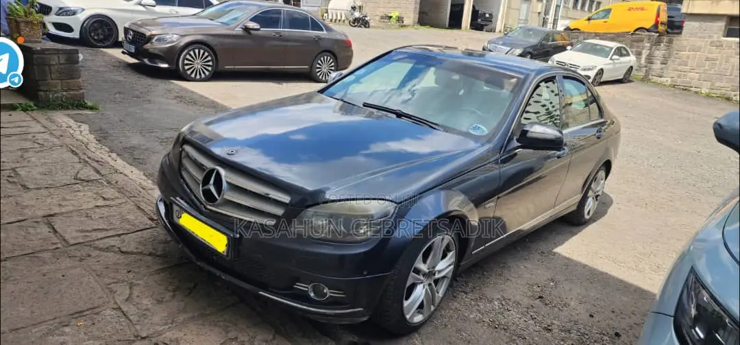 Mercedes-Benz C200 2008 Black