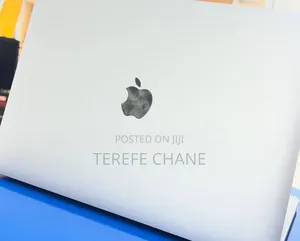 New Laptop Apple MacBook Pro 2020 M1 8GB Apple M1 Pro SSD 256GB