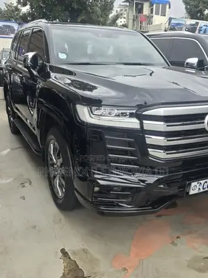 Toyota Land Cruiser 2022 Black