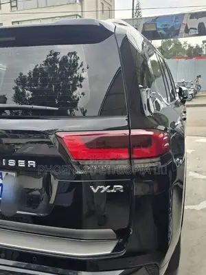 Toyota Land Cruiser 2022 Black