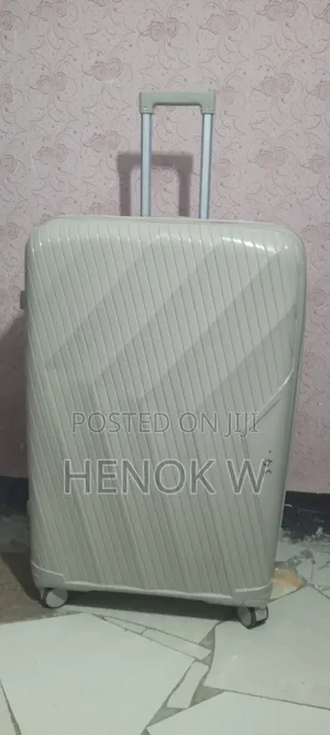 Travel Bag(ትልቁ ሻንጣ)