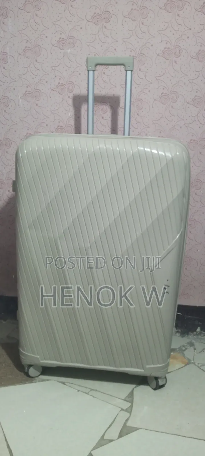 Travel Bag(ትልቁ ሻንጣ)