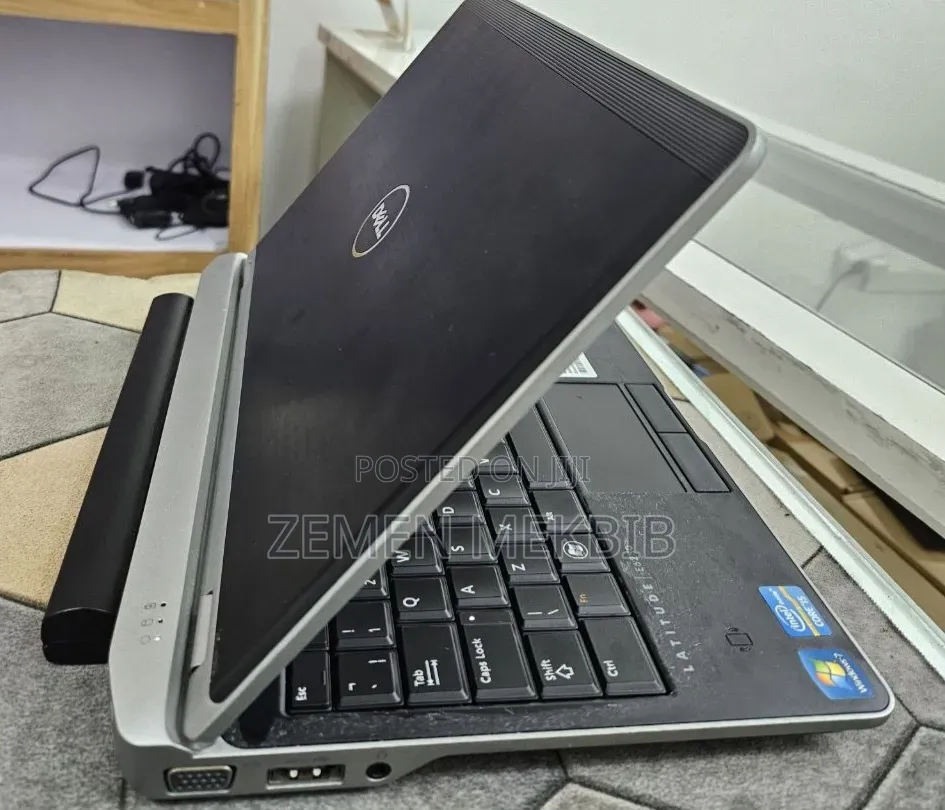 New Laptop Dell 8GB Intel Core i5 SSD 128GB