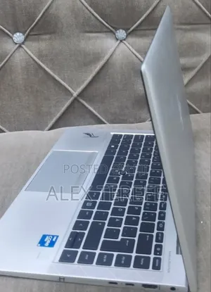 New Laptop HP EliteBook 840 G8 16GB Intel Core i5 SSD 512GB