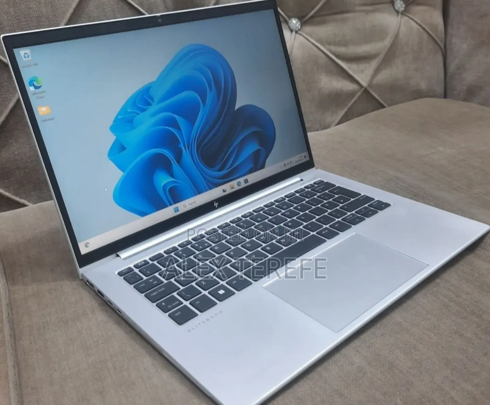 New Laptop HP EliteBook 840 G10 16GB Intel Core i7 SSD 512GB