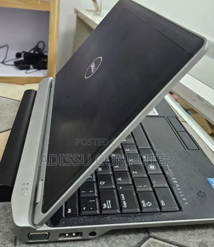 New Laptop Dell Latitude e6230 8GB Intel Core i5 SSD 128GB