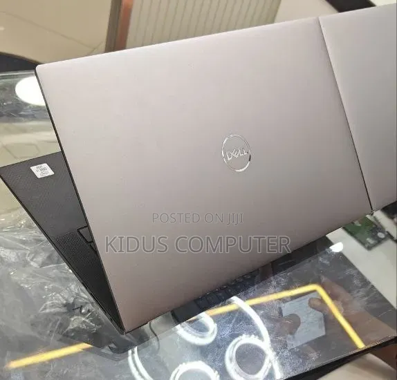 New Laptop Dell Precision 5560 16GB Intel Core i7 SSD 512GB