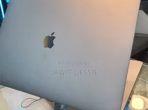 New Laptop Apple MacBook Pro 2019 32GB Intel Core i9 SSD 1T