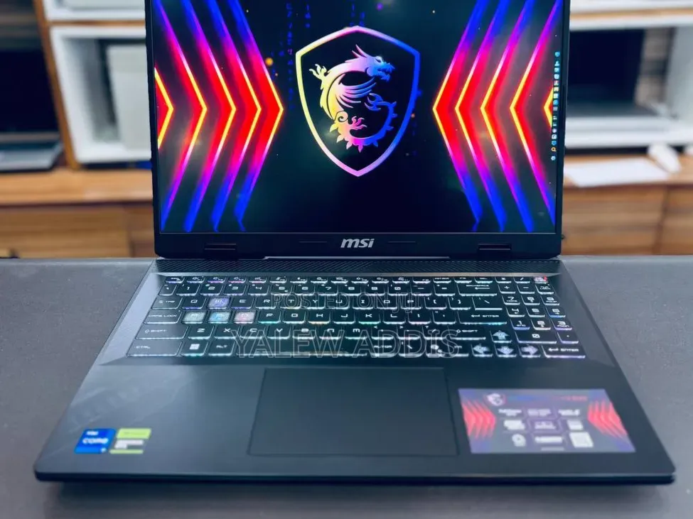 New Laptop MSI Crosshair 17 16GB Intel Core i7 HDD+SSD 1T