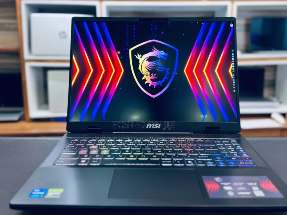New Laptop MSI Crosshair 17 16GB Intel Core i7 HDD+SSD 1T