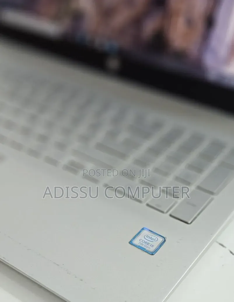 New Laptop HP Pavilion 15 8GB Intel Core i5 SSD 1T