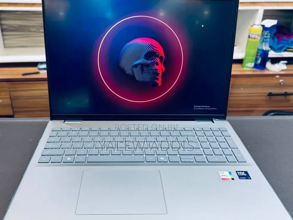 New Laptop Dell Inspiron 15 16GB Intel Core Ultra 7 SSD 1T