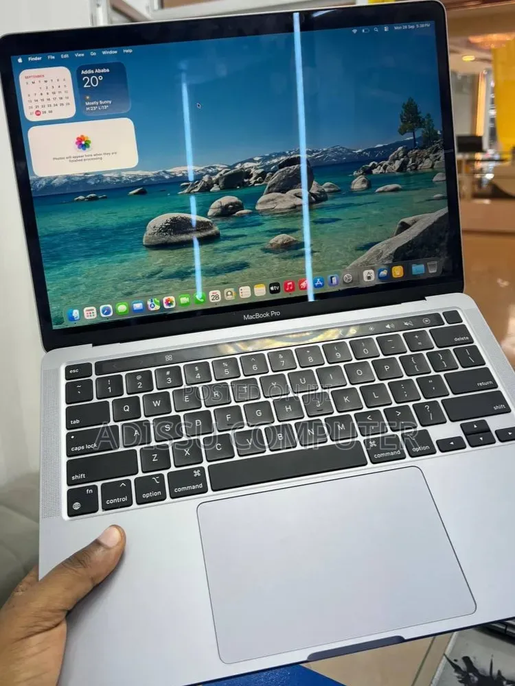 New Laptop Apple MacBook Pro 2020 8GB Apple M1 Pro SSD 256GB