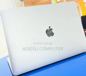 New Laptop Apple MacBook Pro 2020 8GB Apple M1 Pro SSD 256GB