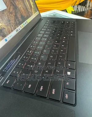 New Laptop Apple MacBook Pro 2021 M1 16GB Apple M1 Pro SSD 1T